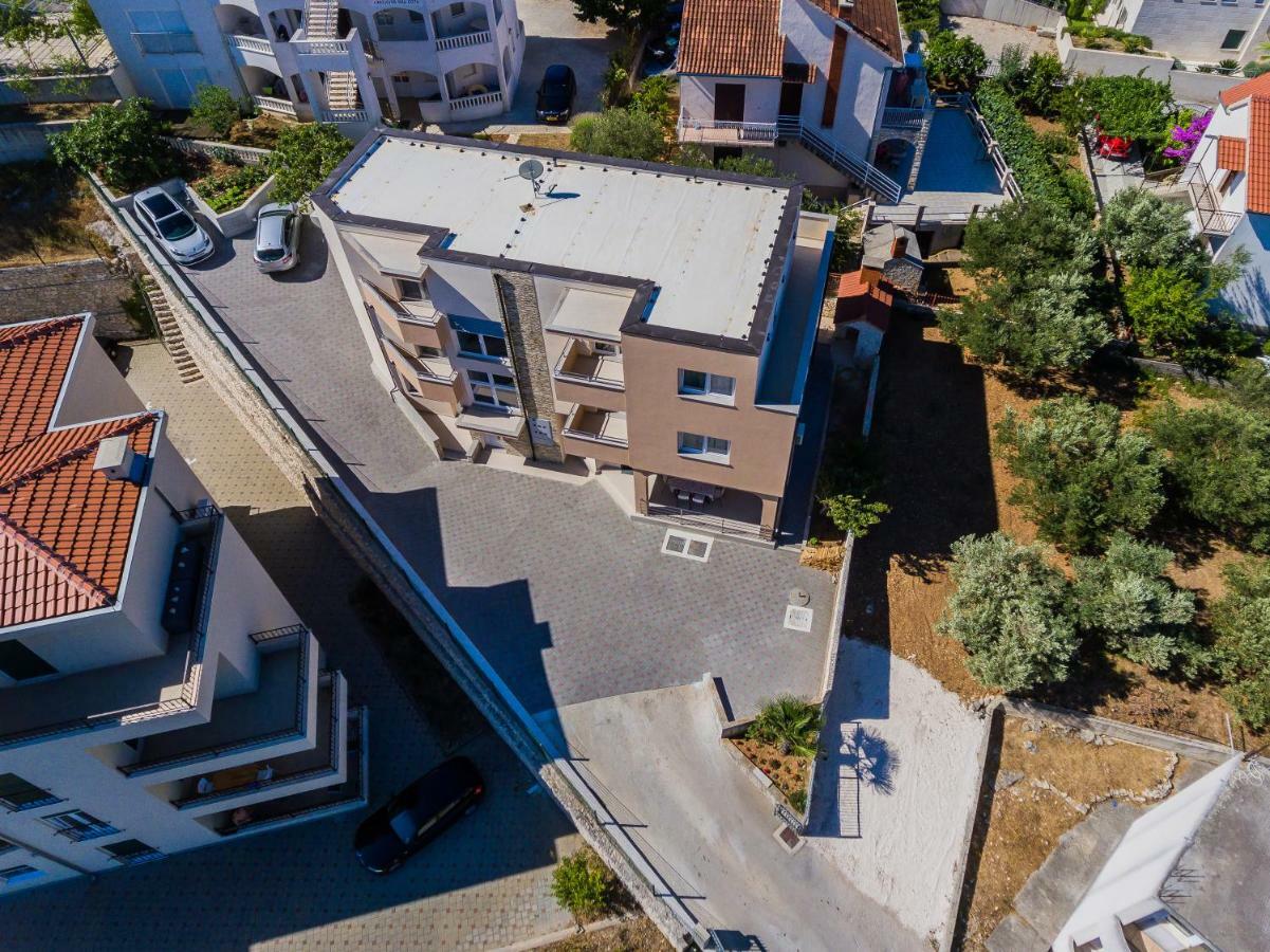 Apartments Mare Трогір Екстер'єр фото